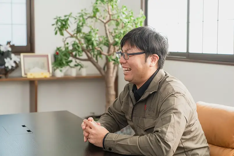 笑顔で語る千葉裕也さん